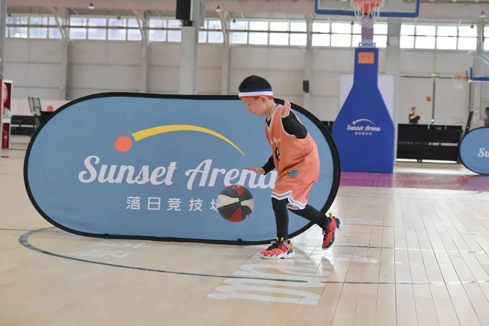哪里可以找到适合青少年的篮球训练策略_1